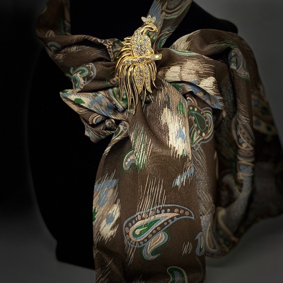 Monet Jewelry - Vintage Monet Bird of Paradise Pin